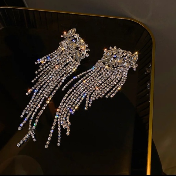 ⭐️ Luxury Rhinestone Earrings - Picture 5 of 7